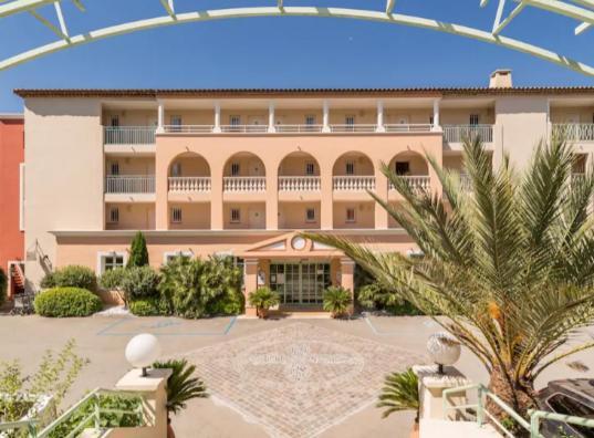 Residence Pierre & Vacances Premium Les Calanques Des Issambres Les Issambres Εξωτερικό φωτογραφία